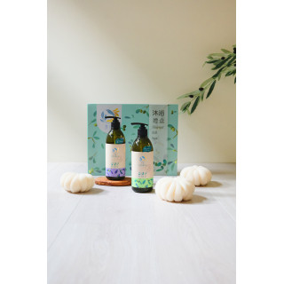 淨優—經典馬賽皂禮盒（500ml X2 +沐浴球X1）